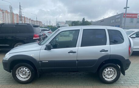 Chevrolet Niva I рестайлинг, 2017 год, 678 000 рублей, 8 фотография
