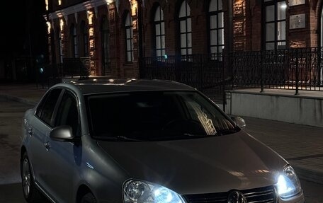 Volkswagen Jetta VI, 2007 год, 595 000 рублей, 3 фотография