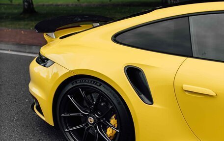 Porsche 911, 2021 год, 30 000 000 рублей, 5 фотография