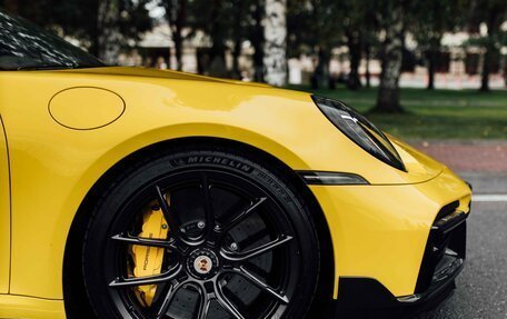 Porsche 911, 2021 год, 30 000 000 рублей, 7 фотография