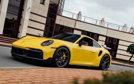 Porsche 911, 2021 год, 30 000 000 рублей, 3 фотография