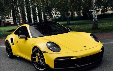 Porsche 911, 2021 год, 30 000 000 рублей, 6 фотография