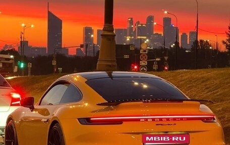 Porsche 911, 2021 год, 30 000 000 рублей, 2 фотография