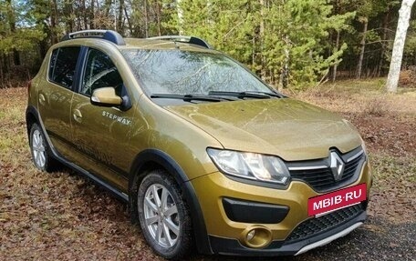 Renault Sandero II рестайлинг, 2015 год, 775 000 рублей, 11 фотография