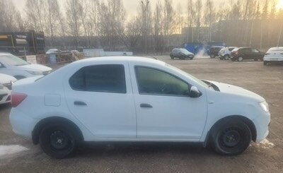 Renault Logan II, 2021 год, 700 000 рублей, 3 фотография