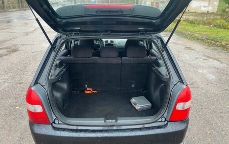 Mazda 323, 2002 год, 175 000 рублей, 5 фотография