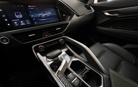 Geely Tugella FY11, 2023 год, 2 945 000 рублей, 31 фотография