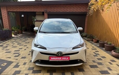 Toyota Prius Alpha I (ZVW40/41), 2020 год, 2 290 000 рублей, 1 фотография