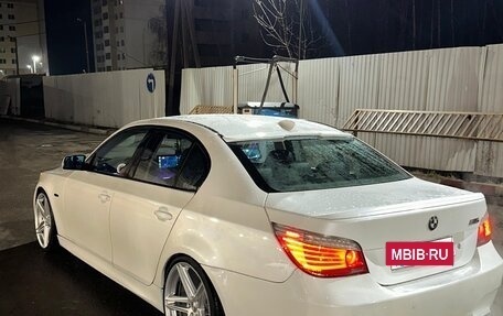 BMW 5 серия, 2006 год, 750 000 рублей, 18 фотография