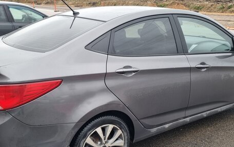 Hyundai Solaris II рестайлинг, 2015 год, 1 070 000 рублей, 3 фотография