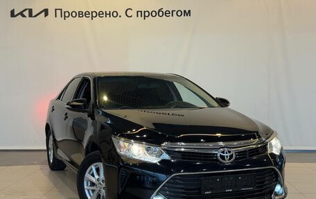 Toyota Camry, 2017 год, 2 200 000 рублей, 3 фотография