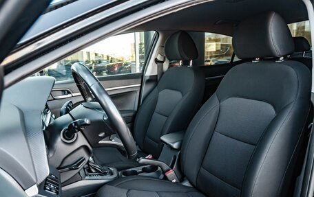 Hyundai Elantra VI рестайлинг, 2019 год, 1 650 100 рублей, 16 фотография