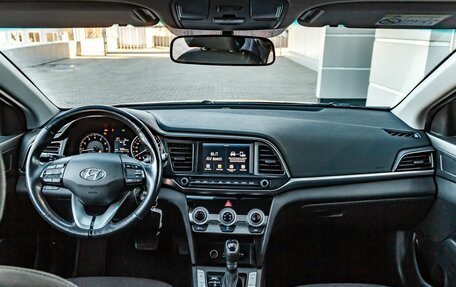 Hyundai Elantra VI рестайлинг, 2019 год, 1 650 100 рублей, 18 фотография