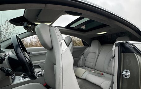 Mercedes-Benz E-Класс, 2010 год, 1 400 000 рублей, 11 фотография