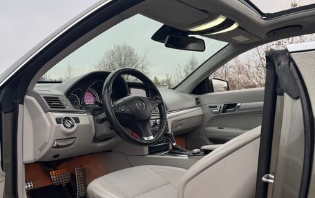 Mercedes-Benz E-Класс, 2010 год, 1 400 000 рублей, 9 фотография