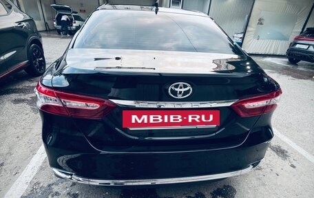 Toyota Camry, 2023 год, 3 500 000 рублей, 4 фотография