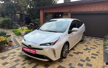 Toyota Prius Alpha I (ZVW40/41), 2020 год, 2 290 000 рублей, 2 фотография