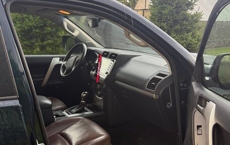 Toyota Land Cruiser Prado 150 рестайлинг 2, 2020 год, 4 880 000 рублей, 7 фотография