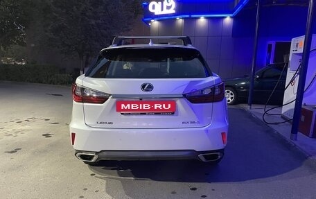 Lexus RX IV рестайлинг, 2019 год, 5 350 000 рублей, 3 фотография