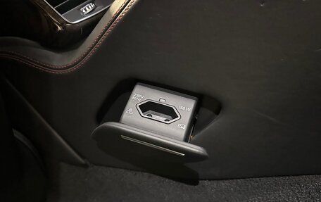 Audi A8, 2011 год, 2 498 000 рублей, 16 фотография