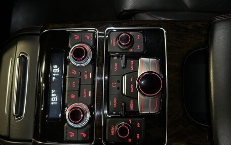 Audi A8, 2011 год, 2 498 000 рублей, 18 фотография