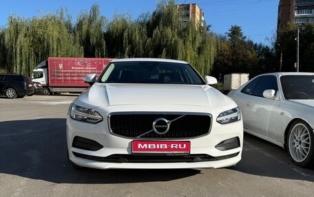 Volvo S90 II рестайлинг, 2018 год, 2 500 000 рублей, 1 фотография
