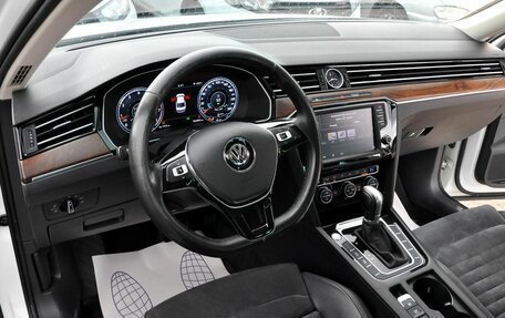 Volkswagen Passat B8 рестайлинг, 2016 год, 1 805 000 рублей, 10 фотография