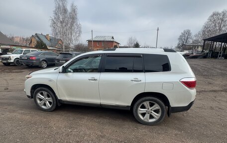 Toyota Highlander III, 2011 год, 1 999 999 рублей, 1 фотография
