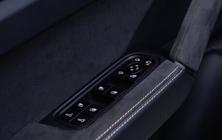 Porsche Cayenne III, 2022 год, 19 900 000 рублей, 15 фотография