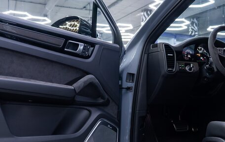 Porsche Cayenne III, 2022 год, 19 900 000 рублей, 14 фотография