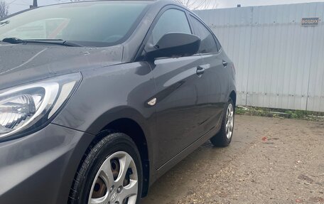 Hyundai Solaris II рестайлинг, 2013 год, 710 000 рублей, 3 фотография