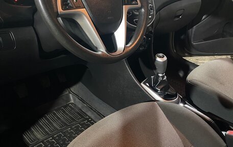 Hyundai Solaris II рестайлинг, 2013 год, 710 000 рублей, 8 фотография