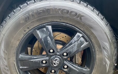 Toyota Land Cruiser 200, 2011 год, 3 200 000 рублей, 10 фотография