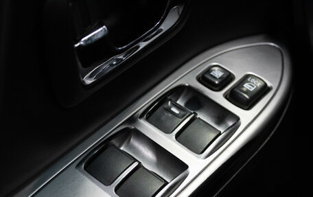 Mitsubishi Pajero IV, 2011 год, 1 979 000 рублей, 15 фотография