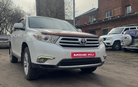 Toyota Highlander III, 2011 год, 1 999 999 рублей, 14 фотография