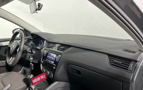 Skoda Octavia, 2017 год, 1 700 000 рублей, 9 фотография