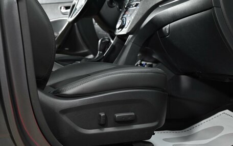 Hyundai Santa Fe III рестайлинг, 2018 год, 1 995 000 рублей, 15 фотография