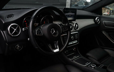 Mercedes-Benz GLA, 2019 год, 2 450 000 рублей, 14 фотография