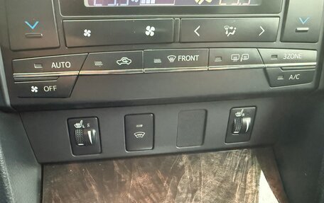 Toyota Camry, 2016 год, 2 250 000 рублей, 16 фотография