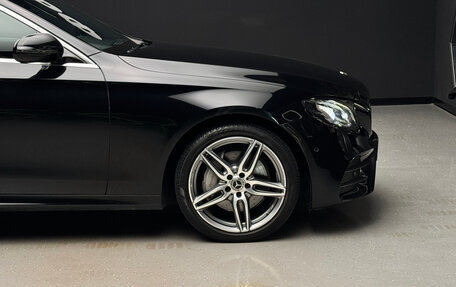 Mercedes-Benz E-Класс, 2018 год, 3 050 000 рублей, 7 фотография