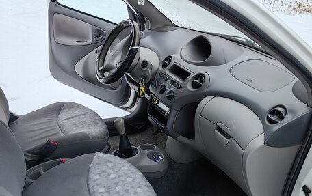 Toyota Echo, 2000 год, 310 000 рублей, 10 фотография