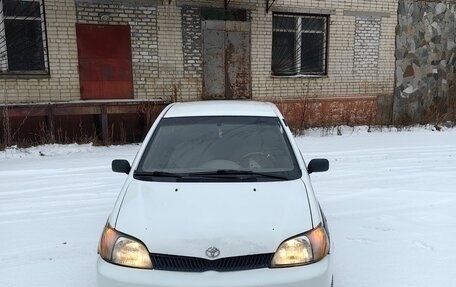 Toyota Echo, 2000 год, 310 000 рублей, 2 фотография