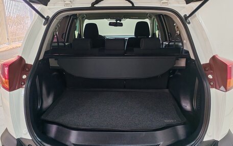 Toyota RAV4, 2014 год, 1 895 000 рублей, 12 фотография