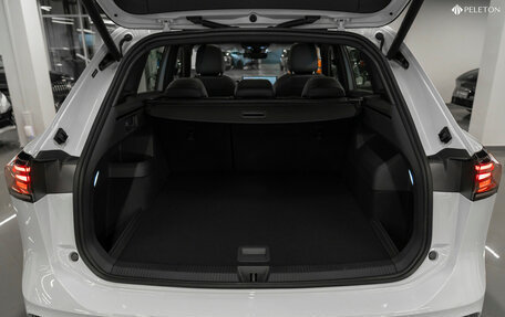 Volkswagen Tiguan, 2025 год, 5 200 000 рублей, 25 фотография