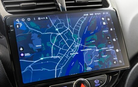 Hyundai Solaris II рестайлинг, 2012 год, 850 000 рублей, 23 фотография