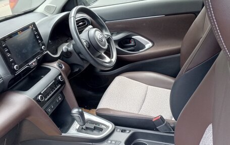 Toyota Yaris Cross, 2021 год, 2 200 000 рублей, 6 фотография