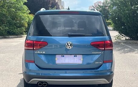 Volkswagen Touran III, 2021 год, 1 380 077 рублей, 13 фотография