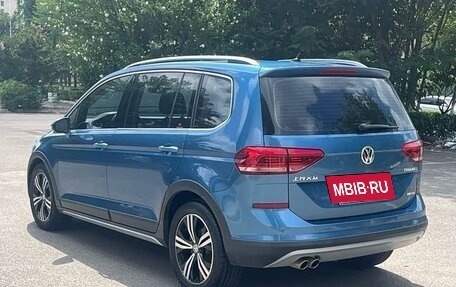 Volkswagen Touran III, 2021 год, 1 380 077 рублей, 14 фотография