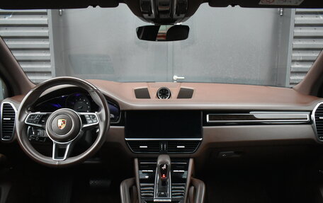 Porsche Cayenne III, 2021 год, 9 990 000 рублей, 16 фотография