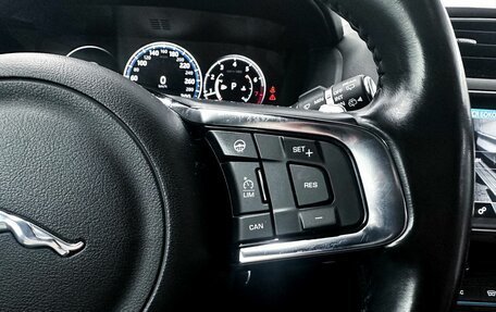 Jaguar F-Pace, 2016 год, 3 700 000 рублей, 15 фотография